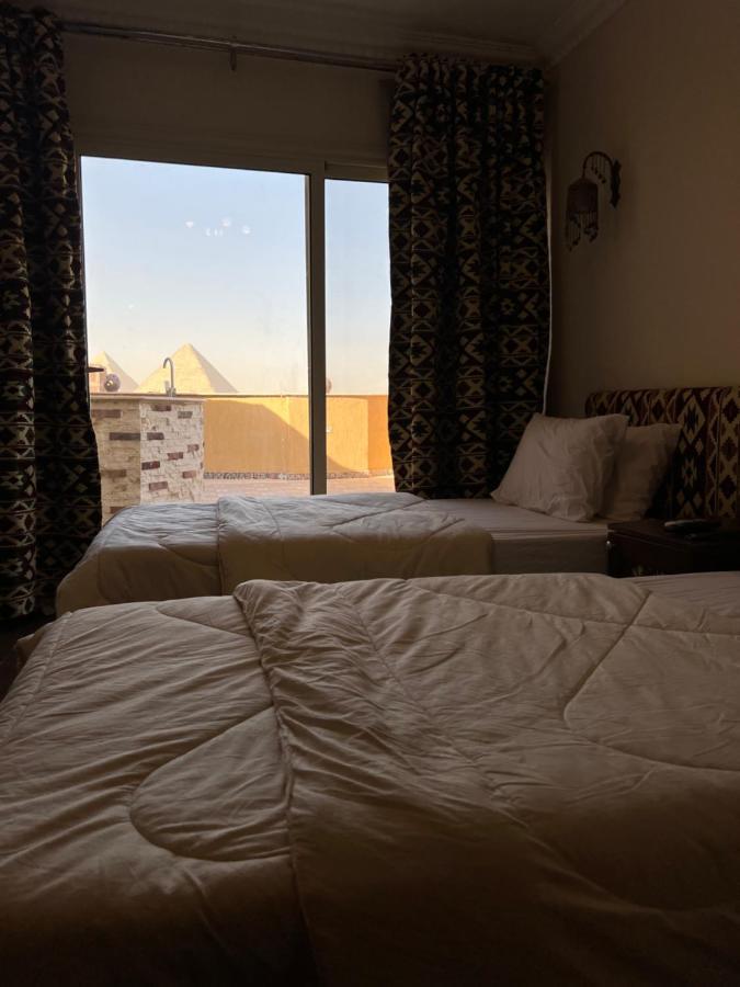 Bedouin Pyramids View Hotel Kafret el-Gabal Eksteriør billede