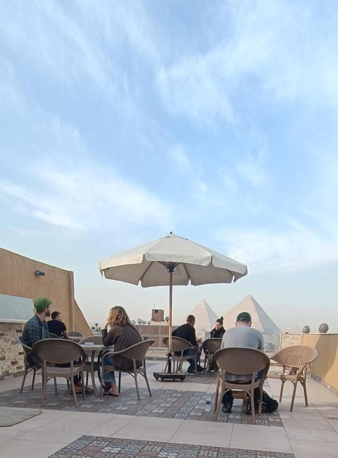 Bedouin Pyramids View Hotel Kafret el-Gabal Eksteriør billede
