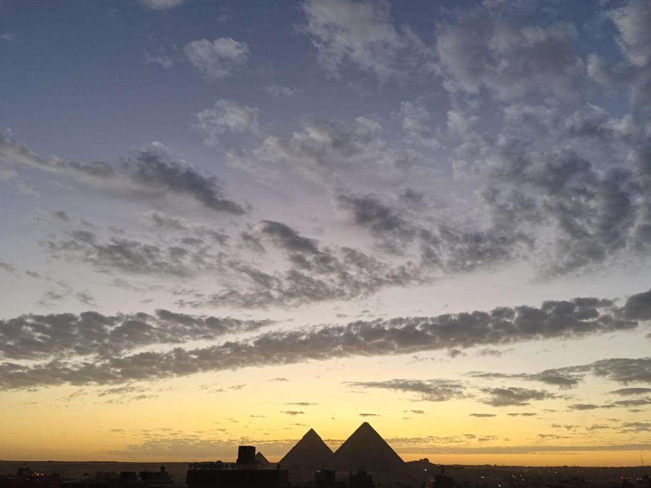 Bedouin Pyramids View Hotel Kafret el-Gabal Eksteriør billede